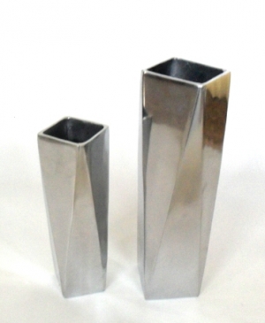 Manufacturers Exporters and Wholesale Suppliers of Aluminum Vases Moradabad Uttar Pradesh